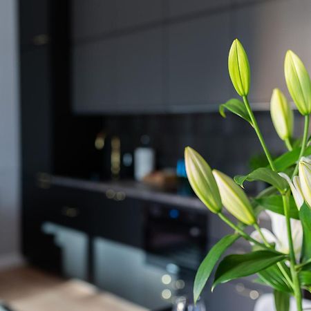 Yoursecondflat Grzybowska Metropoint Варшава Екстер'єр фото