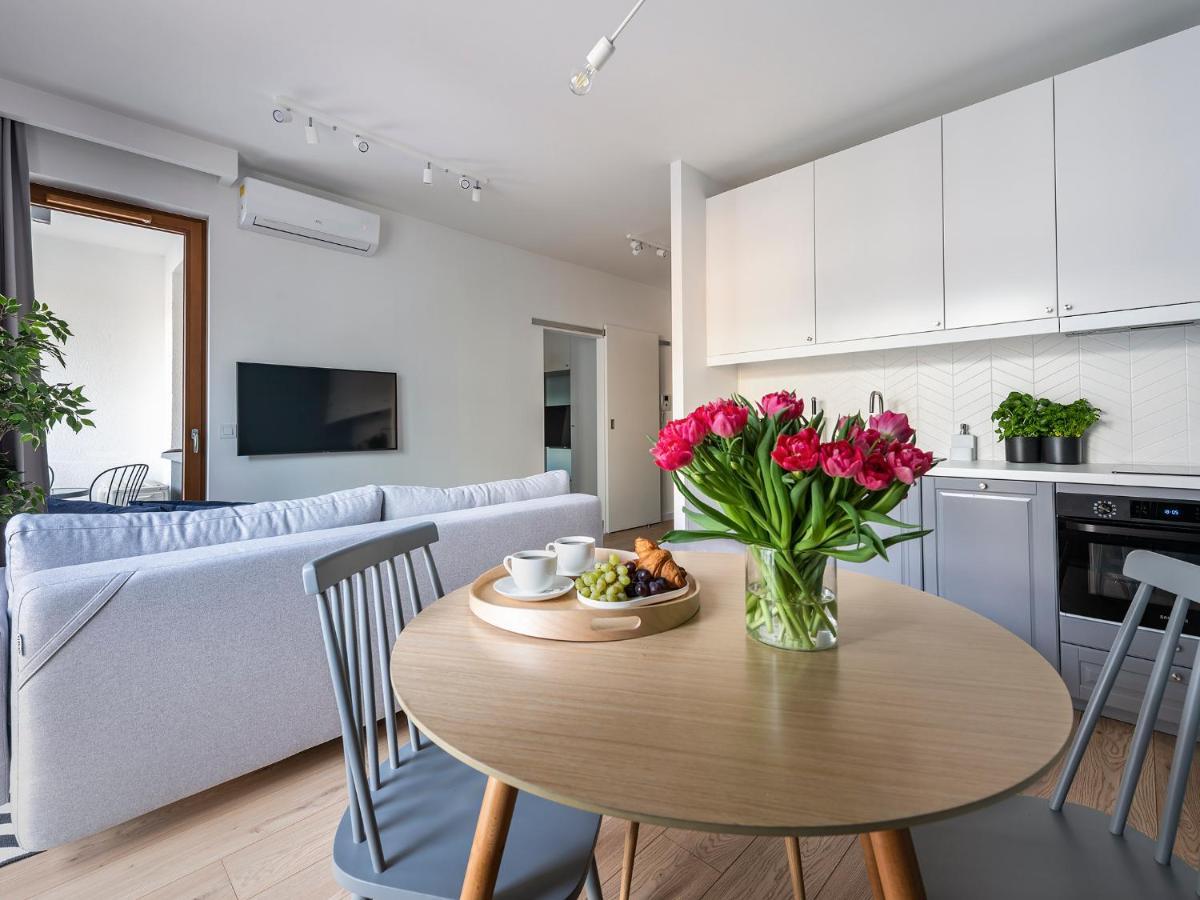 Yoursecondflat Grzybowska Metropoint Варшава Екстер'єр фото